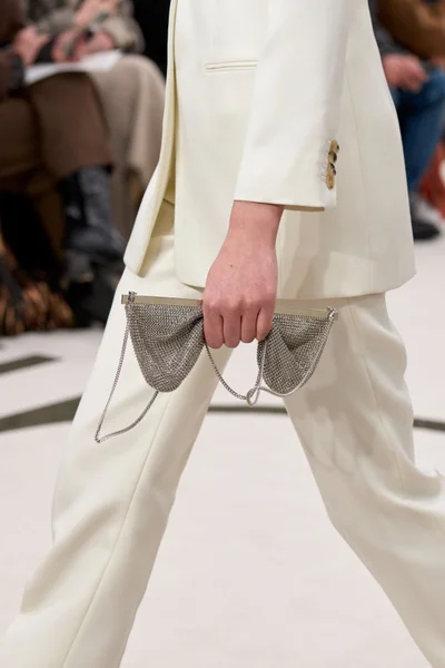 Look 104